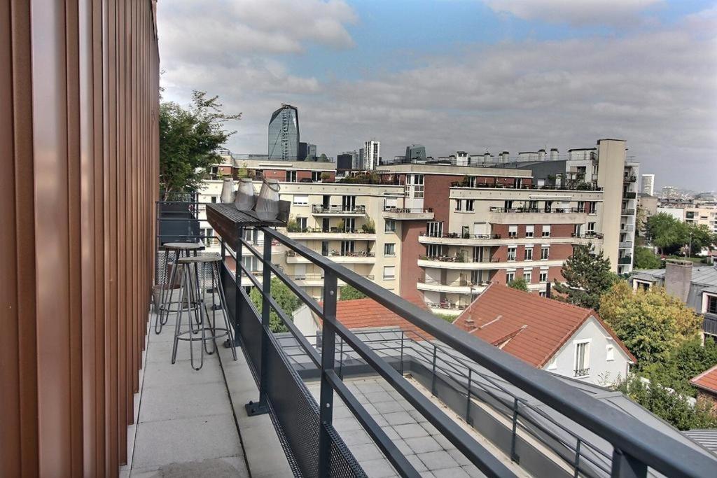 Le Toit Du Montvalerien Suresnes Leilighet Eksteriør bilde